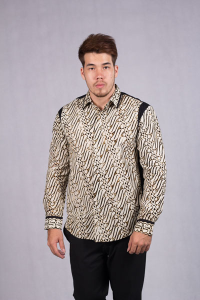 Batik Pria Kemeja Lengan Panjang Motif Batik Solo Parang Kombinasi